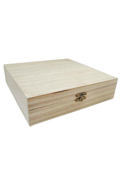 Drvena kutija 20x20x5cm