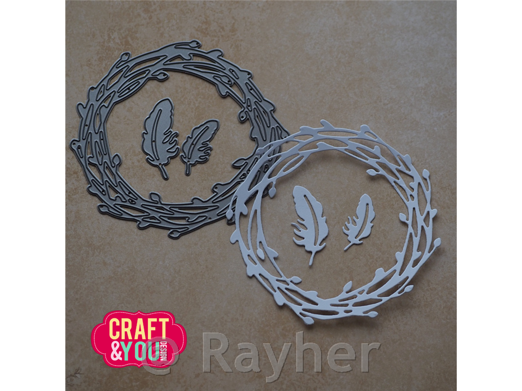 Rezač Wreath with Feathers